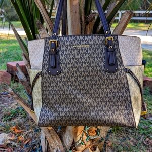 Michael Kors tote